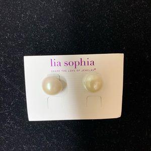 Lia Sophia (Kiam) earrings - Caleigh